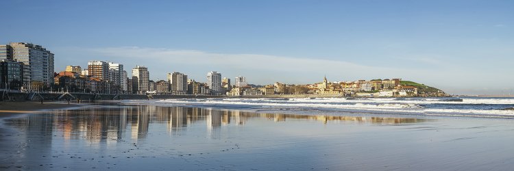 Alójate en el centro de Gijón con Desayunos