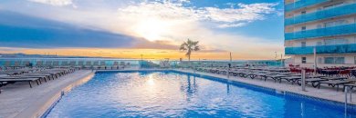 Agosto y más en hotel en primera línea de playa (La Pineda)