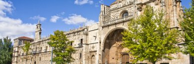 Octubre en León alojado con desayunos alojado en suite