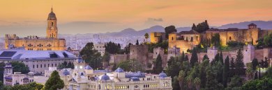 Descubre el casco antiguo de Málaga con desayuno
