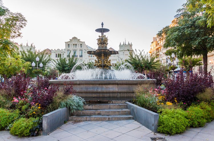 Escapada romántica con Spa privado en Hotel 4* - Destino