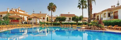 Escápate a Vera alojado en apartamentos (Almería)