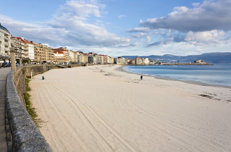 Vacaciones cerca de Sanxenxo con desayunos - Destino