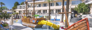 Parque acuático en Calella con Pensión Completa en hotel 4*
