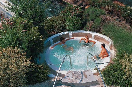 Caldea + Masaje + Hotel 3* Andorra - Destino