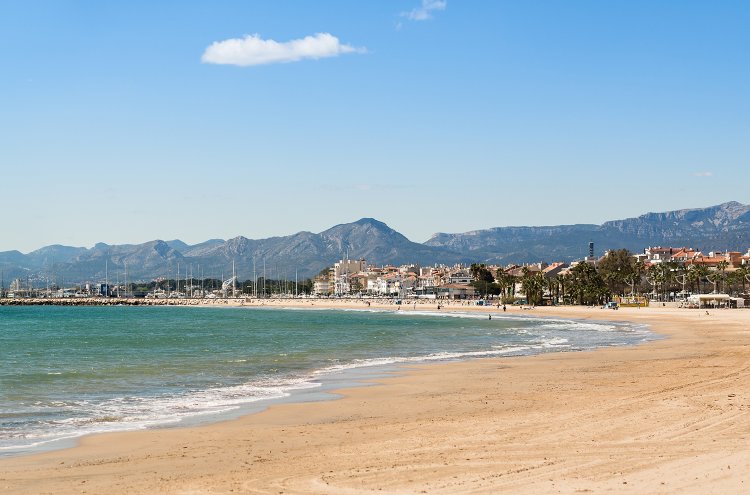 Alójate en un Resort de lujo en primera línea de mar - Destino