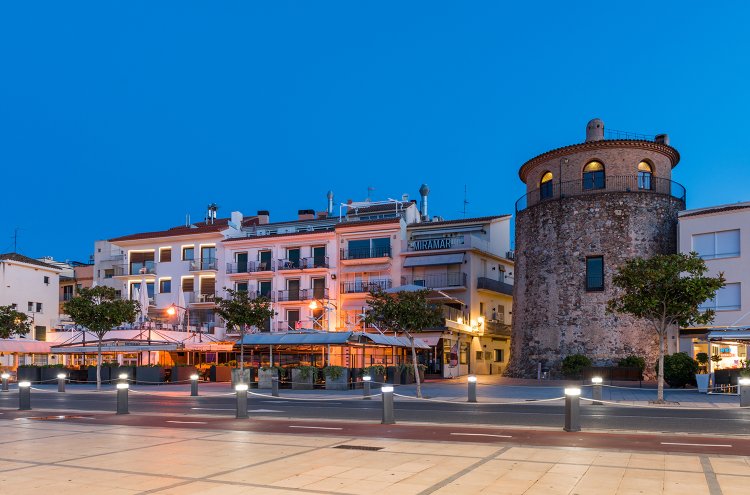 Alójate en un Resort de lujo en primera línea de mar - Destino