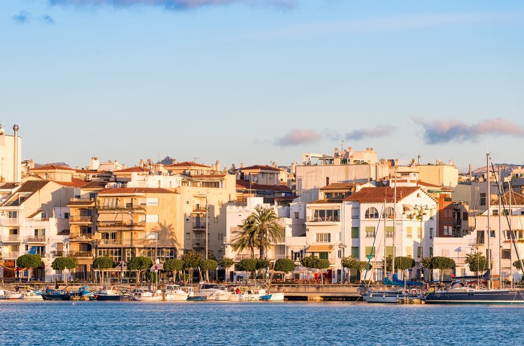 Alójate en un Resort de lujo en primera línea de mar - Destino
