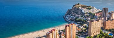 Alójate en el centro de Benidorm con desayunos