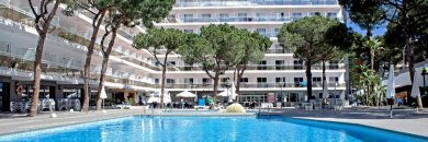 Playa en Salou en Hotel 4* con Media Pensión 