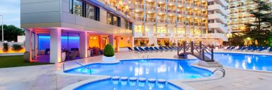 Verano en Blanes en hotel 4* Superior con Media Pensión