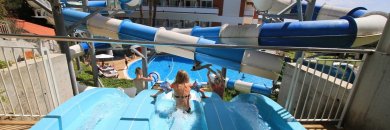 Parque acuático en la Costa Brava en hotel 4* ¡1 niño con 75% de descuento!