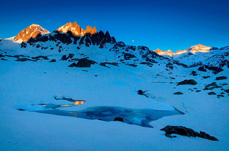 Adrenalina y Motos de Nieve en Boí Taüll Resort - Destino