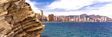 Primera línea de playa en Benidorm con Pensión Completa