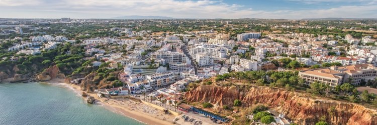 Escápate a Albufeira (Portugal) en apartamentos de 4*