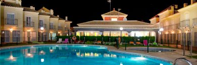 Disfruta de Islantilla (Huelva) en apartamentos con Media Pensión