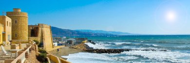 Disfruta de Roquetas de Mar en apartamentos