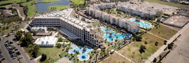 Costa de Almería en hotel 4* con Toboganes y Pensión Completa ¡1 niño viaja GRATIS!