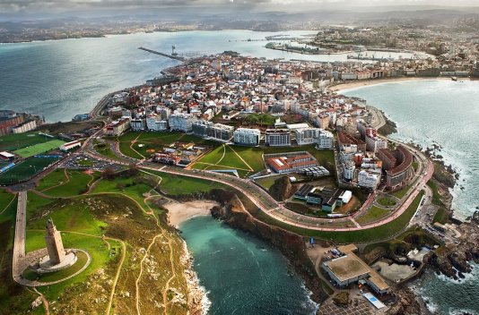 Hotel al lado de la playa Santa Cristina, A Coruña - Destino
