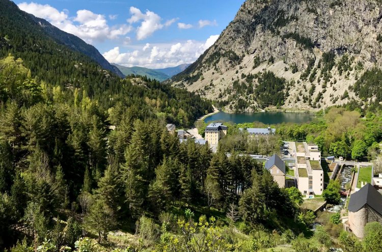 Escapada al Resort Balneario Panticosa 4* con circuito termal - Destino