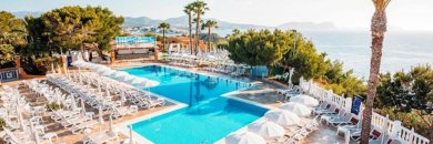 Puente de Mayo en IBIZA con Hotel + ferry + embarque de vehículo