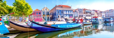 Descubre Aveiro, la Venecia portuguesa con paseo en barco Moliceiro