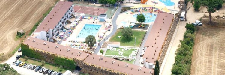 Este verano descubre Tossa de Mar alojado Junior suite en Aparthotel