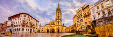Hotel 4* situado en pleno centro de Oviedo con desayunos