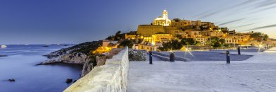 Vive Ibiza en hotel 3* en Media Pensión