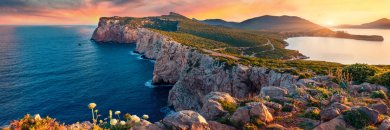 Vacaciones en Cerdeña con apartamentos y barco en camarote interior