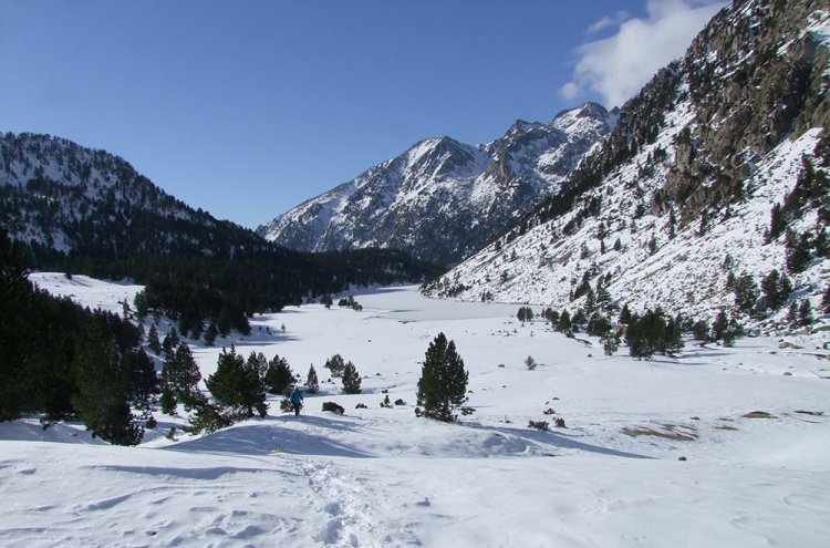 Invierno en plena montaña de Boí Taüll con acceso al SPA