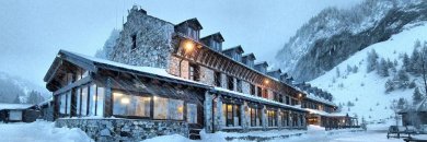 Alójate en el corazón de las montañas de Benasque