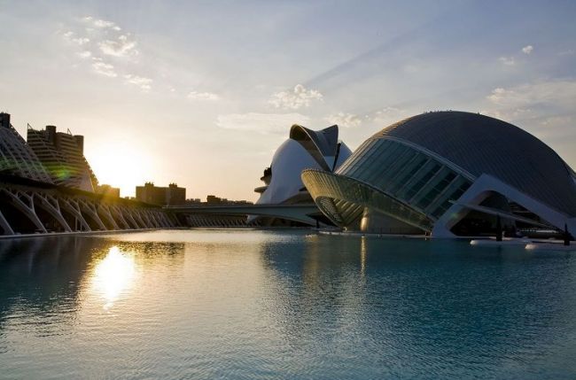 Hotel 4* en Valencia con Museo de las Ciencias u Oceanogràfic - Destino