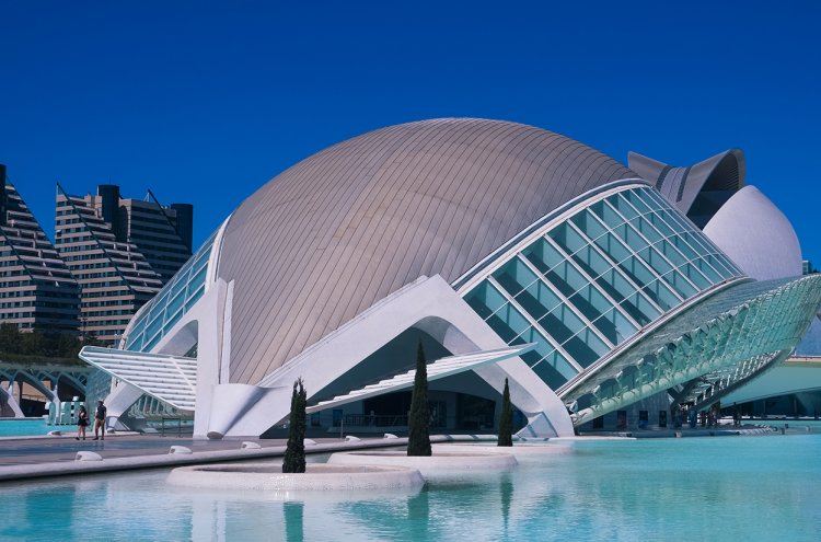 Hotel 4* en Valencia con Museo de las Ciencias u Oceanogràfic - Destino