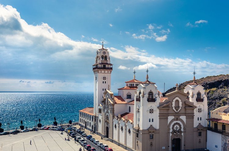 ¡Tenerife con vuelos y desayunos!