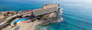 1ª Línea de playa en hotel 4* en La Manga ¡1 niño 50%!