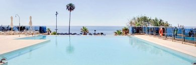 Disfruta de Fuengirola en un hotel 4* frente al mar ¡Adults Recommended!