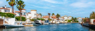 Empuriabrava en un cómodo apartamento ¡La Costa Brava te espera!