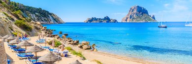 Disfruta de Ibiza en hotel 4* con desayunos