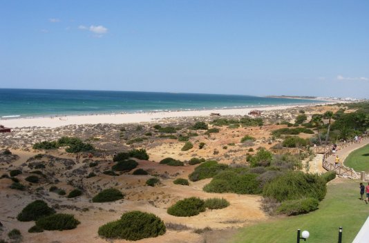 Primera línea de playa en Sancti Petri (Cádiz) con NIÑOS GRATIS - Destino
