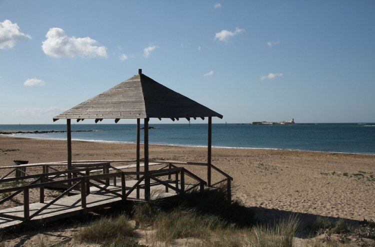 Primera línea de playa en Sancti Petri (Cádiz) con NIÑOS GRATIS - Destino