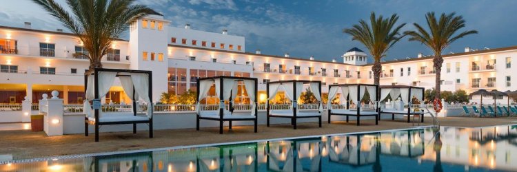 ¡Adults Only! Hotel 4* en Huelva y habitación superior