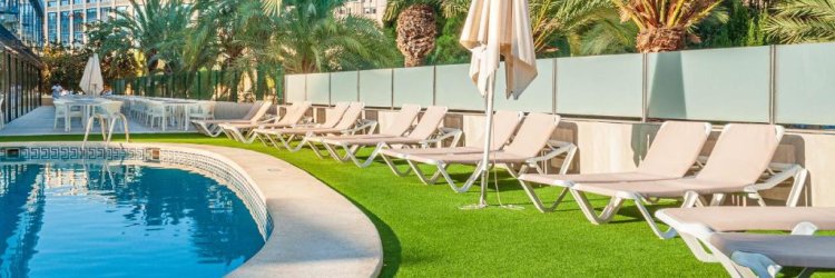 Julio en Benidorm con Pensión Completa