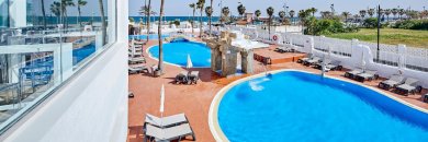 Hotelazo 4* junto al mar en Torremolinos con Todo Incluido