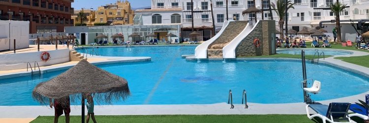 ¡Última hora!  Roquetas de Mar en hotel 4* con Pensión Completa y primer niño gratis