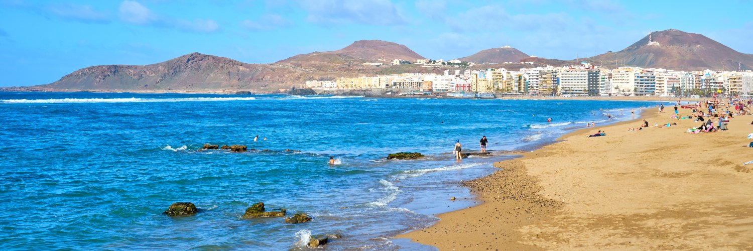 Las Palmas de Gran Canaria con desayunos ¡a unos pasos de la Playa de las Canteras!
