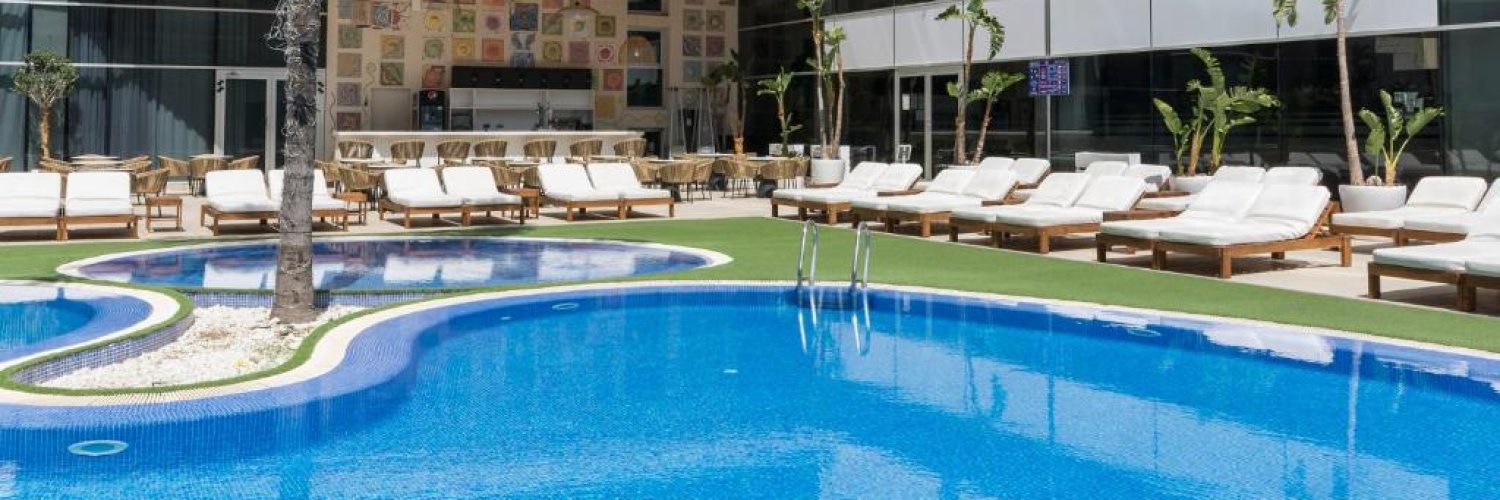 Hotel 4* en Gandía con música en directo