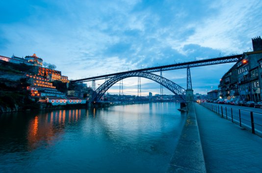 ¡Oporto con cata de vinos y crucero por el Duero! - Destino