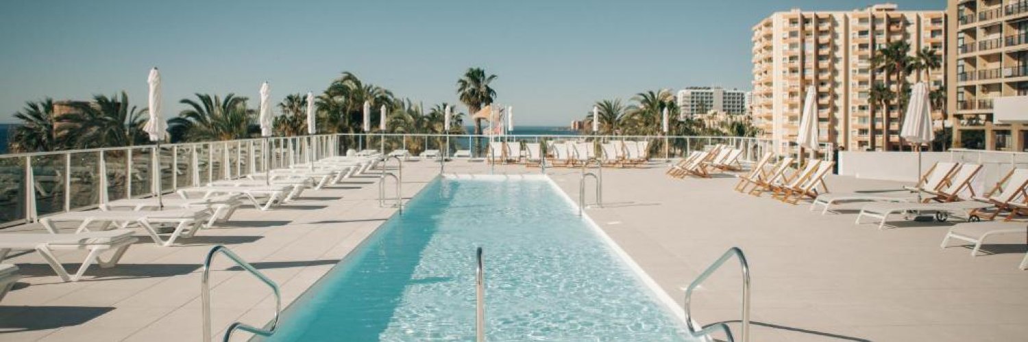 ¡Adults Recommended! Benalmádena con hotel 4* en Media Pensión