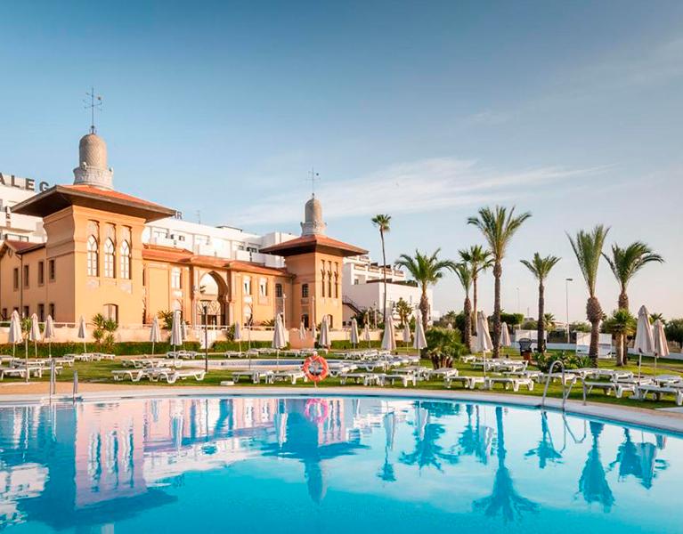 ¡Disfruta del paraíso Adults Only! Lujo y tranquilidad en Mojácar y hotel 4*